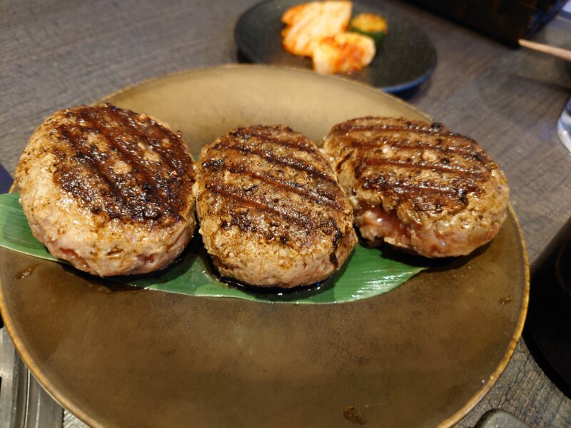 牛肉100％はいかが？岡崎店近くでランチしてみて！2月3日～☆セール☆～3月26日まで　セール開催します！