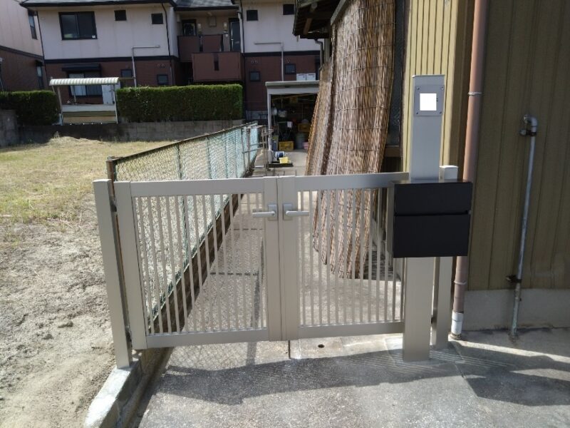 門扉取替え工事させて頂きました_(._.)_