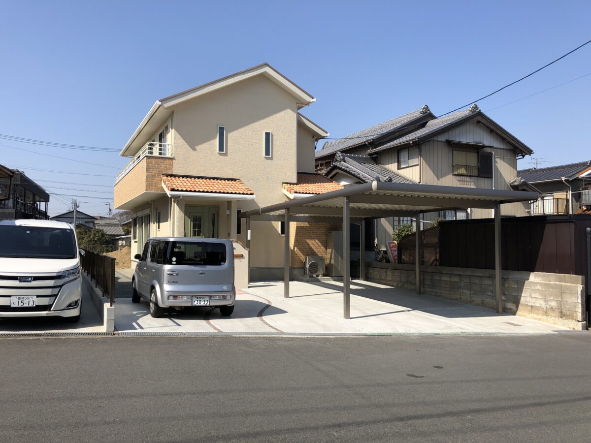 本日仕事おさめの外構工事が完了しました