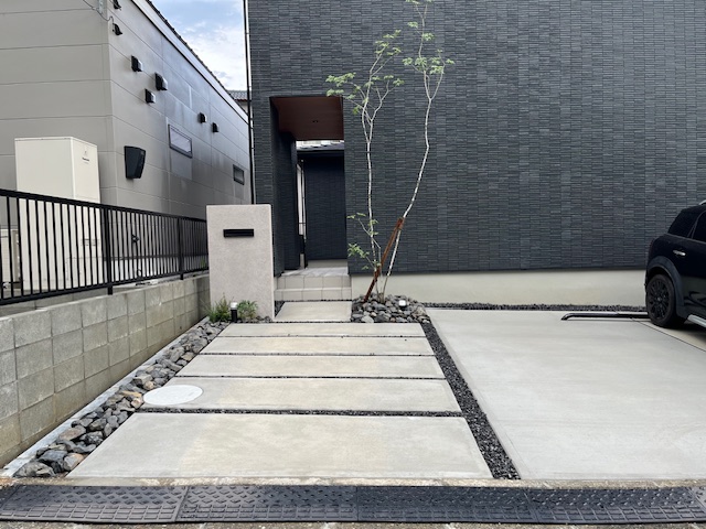 津市　モダン　新築外構