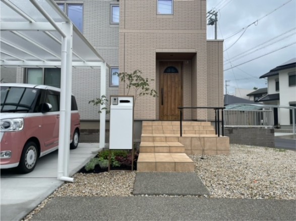 建物や街並みにマッチする新築外構